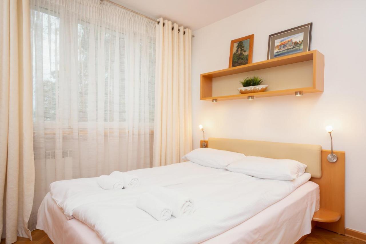 Two-Bedroom Family Apartment Esperanto Next To Klif By Noclegi Renters Warszawa Zewnętrze zdjęcie